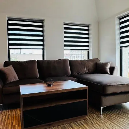 Vip 7 Sea View South Bay Apartment